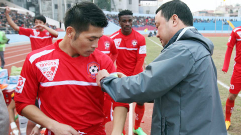 HLV Trương Việt Hoàng: Sức bật từ… “người cầm lái”