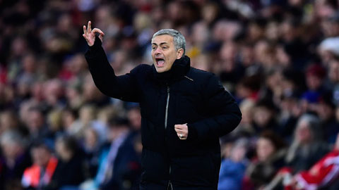 Chelsea trả giá vì Mourinho không xoay tua đủ nhiều