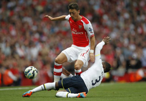 Arsenal có đầy đủ "lý do" để bắt nạt Tottenham - 1