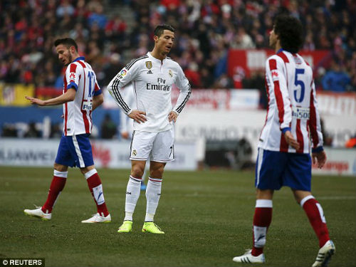 Real đại bại, CR7 vẫn vui vẻ hát mừng sinh nhật - 1