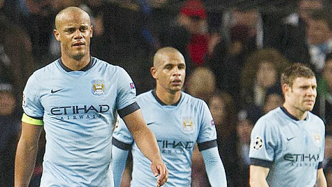 Góc chiến thuật: Man City thua vì 4-4-2