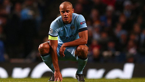 Man City xuống dốc: Đừng trách Kompany!