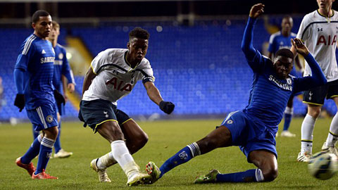 Các đội trẻ Chelsea đồng loạt thua trắng Tottenham và Liverpool