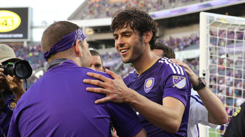 Kaka tỏa sáng trong ngày tái ngộ David Villa tại MLS