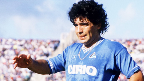 Lộ lý do Maradona rời Napoli: Đã hít cocaine lại còn láo