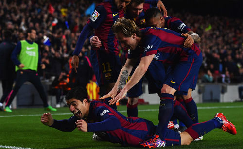 Luis Suarez: Khắc tên vào El Clasico - 1
