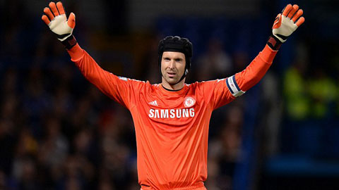 Petr Cech không chấp nhận 2 mùa liên tiếp ngồi dự bị