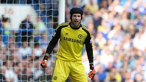 Arsenal chờ quyết định của Petr Cech