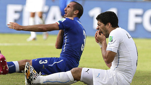 Suarez thừa nhận sai lầm khi cắn Chiellini