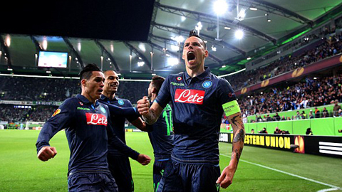 Higuain & Hamsik gieo ác mộng cho Wolfsburg, Napoli đặt sớm vé bán kết Europa League