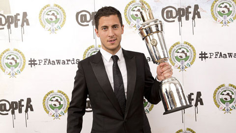 Hazard nhận danh hiệu cầu thủ xuất sắc nhất năm của PFA Hazard nhận danh hiệu cầu thủ xuất sắc nhất năm của PFA