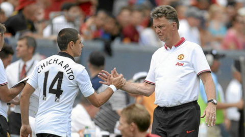 Van Gaal tại vị, Chicharito không có cửa trở lại M.U