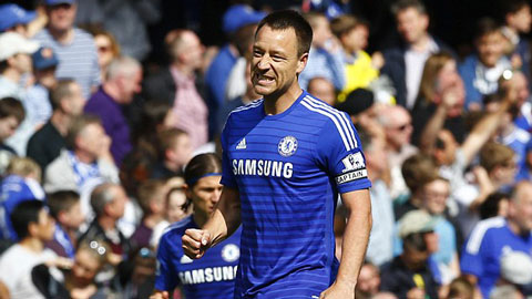 Terry trở thành hậu vệ giỏi ghi bàn nhất lịch sử Premier League