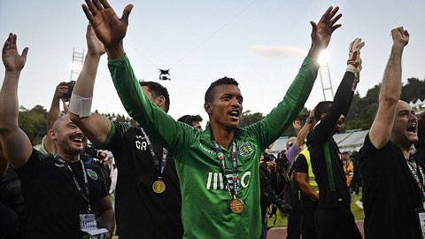 Nani cùng Sporting giành Cúp Quốc gia BĐN