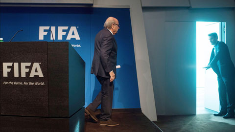 Sepp Blatter từ chức chủ tịch FIFA: Bắt đầu kỷ nguyên mới