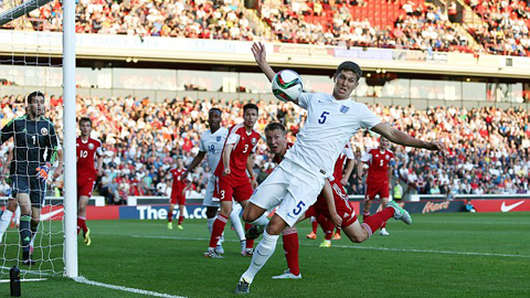 Tứ đại gia Premier League tranh giành John Stones