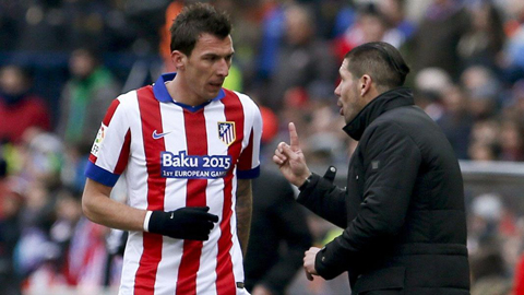 Simeone sẵn sàng để Mandzukic đến Juventus