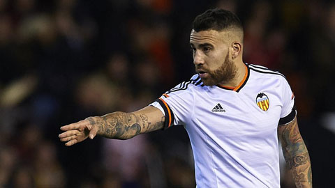 Otamendi công khai muốn tới Man United