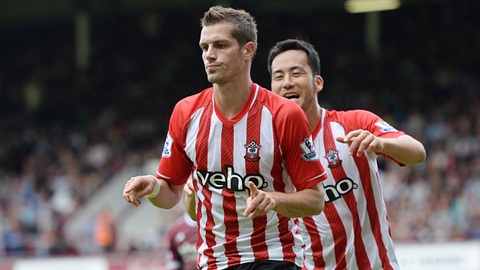 Southampton chê đề nghị của M.U chưa đủ 'nặng' trong vụ Schneiderlin