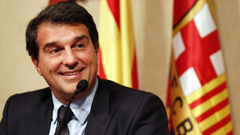 Joan Laporta: Chiếm lại Nou Camp bằng độc chiêu 'thánh nữ'