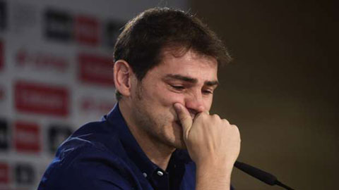 Casillas rơi lệ khi nói lời từ biệt Real