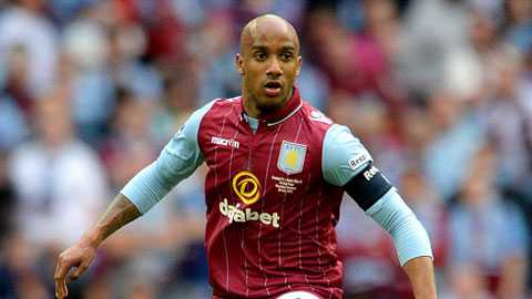 Delph lại quay ngoắt 180 độ để về với Man City