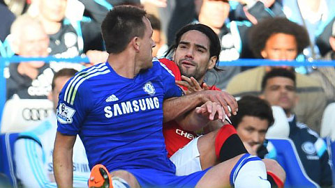 Mourinho hỏi ý kiến hậu vệ đội nhà trước khi chiêu mộ Falcao Mourinho hỏi ý kiến hậu vệ đội nhà trước khi chiêu mộ Falcao