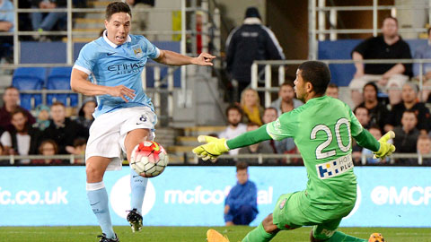 Nasri quyết bám trụ ở Etihad Nasri quyết bám trụ ở Etihad
