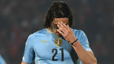 Cavani bị treo giò 2 trận vì thẻ đỏ ở Copa America