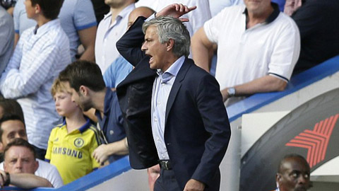 Mourinho nổi đóa sau trận hòa như thua của Chelsea