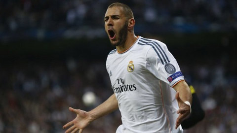 Chi 70 triệu euro, Man City tranh giành Benzema với Arsenal