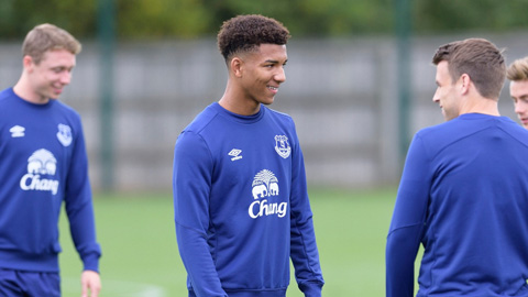 Holgate chuyển tới Everton với giá 2 triệu bảng