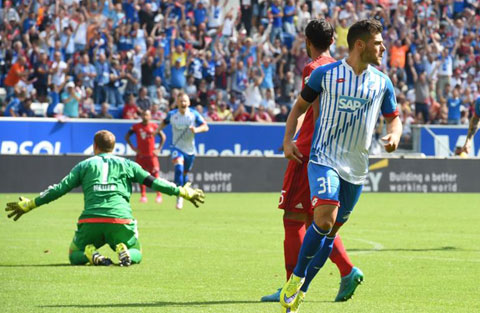 Hoffenheim có bàn thắng từ rất sớm