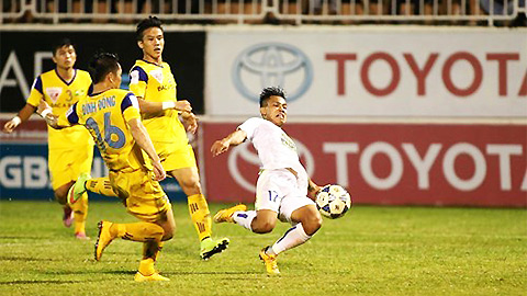 5 điểm nhấn của vòng 22 V.League 2015 5 điểm nhấn của vòng 22 V.League 2015