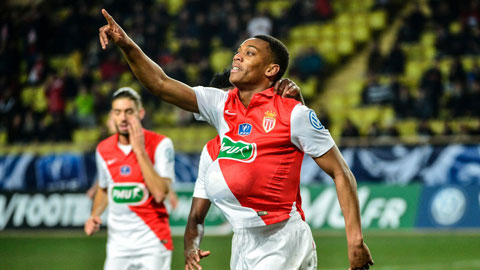 Anthony Martial làm chồng, làm cha khi mới… 19 tuổi