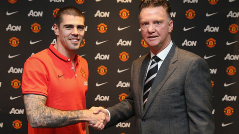 Valdes đang bị HLV Van Gaal bỏ rơi ở M.U