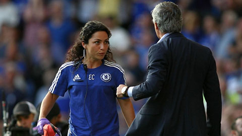 HLV Mourinho có thể bị cấm chỉ đạo 5 trận vì sỉ nhục nữ bác sỹ Carneiro