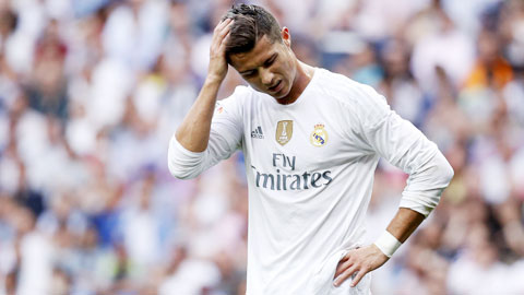 Real Madrid bị Malaga cầm hòa ở trận cầu ma ám Ronaldo